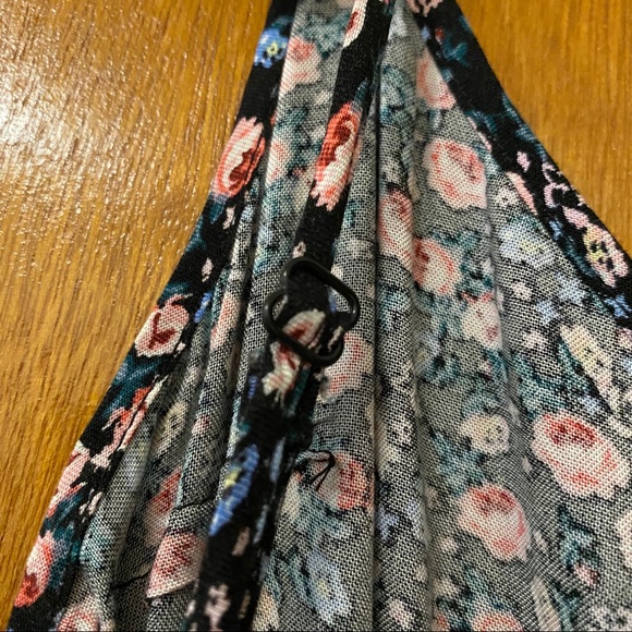 Price negotiable - H&M floral romper - Picture 5 of 7